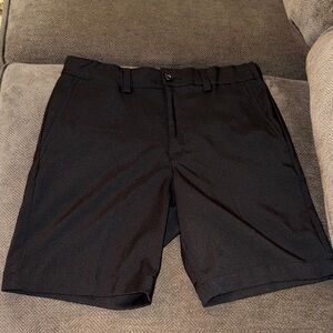 PGA TOUR Boys Black Flat Front Golf Shorts Youth M